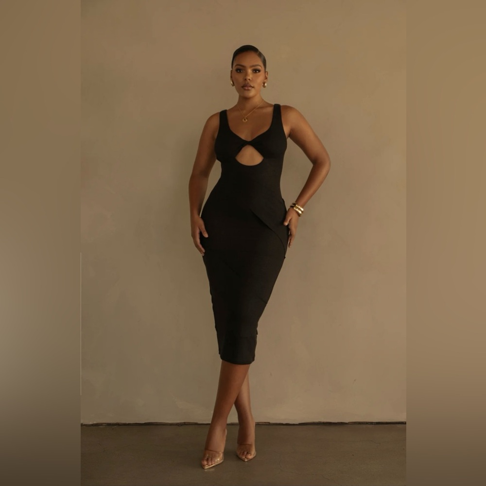 NWT | JLUXLABEL | Black Shift Of Feelings Midi Dress | XS
